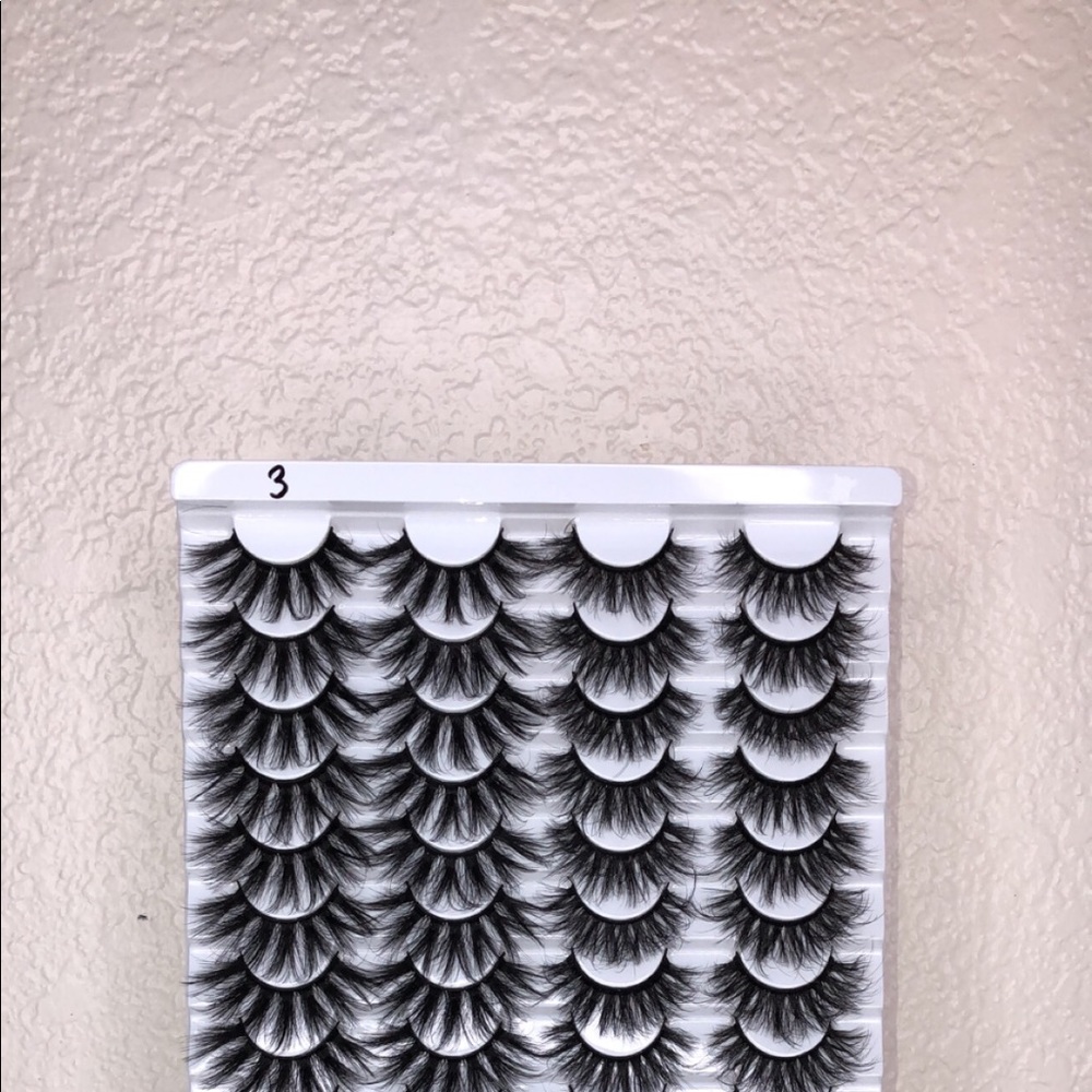 Mink eyelashes